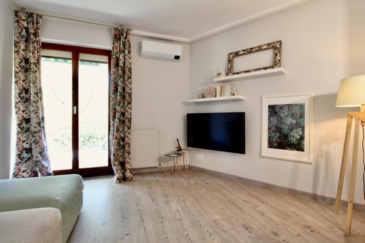 The Green Corner Bordighera Bagian luar foto